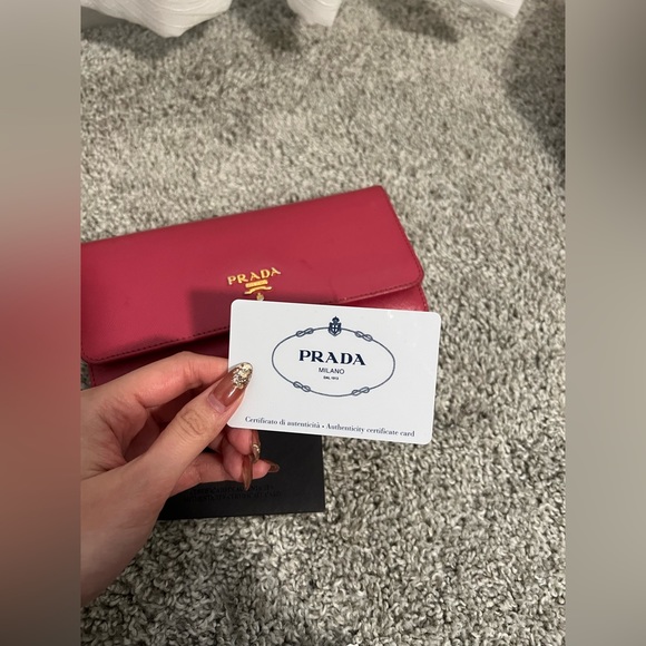 Prada wallet in pink (open to offers!) - Picture 5 of 7